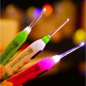 Dụng Cụ Lấy Ráy Tai Có Đèn 3 Đầu Mềm An Toàn Cho Bé Có Hộp Đựng An Toàn