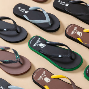 รองเท้าแตะชายหาดยางกันลื่นกันน้ำฤดูร้อนสำหรับผู้ชาย รองเท้าแตะแบบสวมลำลอง สไตล์ทหาร กันน้ำ กันลื่น ใส่กลางแจ้งได้ รองเท้าแตะแฟชั่น