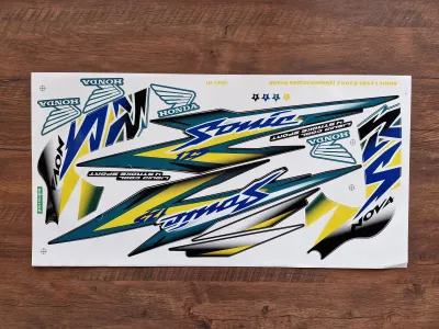 สติ๊กเกอร์ sonic 125 RS ปี2003รุ่น6 ติดรถสีเขียว-ดำ
