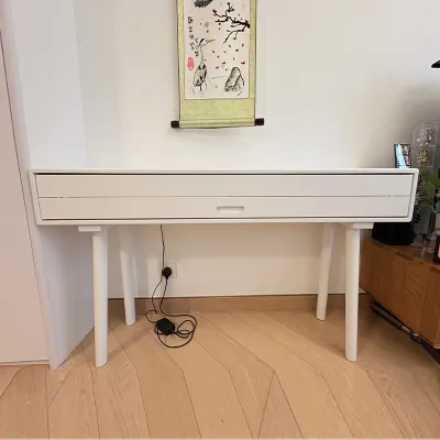 Solid Wood White Music Workbench Recording Studio Work Desk Piano Keyboard Table Nordic Style Wooden Finish Customizable