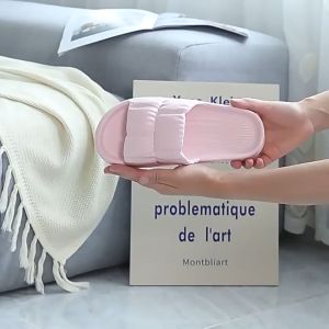 รองเท้าแตะ รองเท้าลำลอง กันลื่น ใส่ในร่มและกลางแจ้ง พื้นนุ่ม ไม่ปวดเท้า