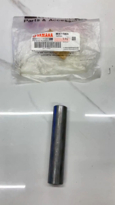 Genuine Yamaha Wheel Collar Front Axle for Xmax 300 V1 V2 V3. Metallic cylindrical part. Fits Yamaha Xmax 300 models.