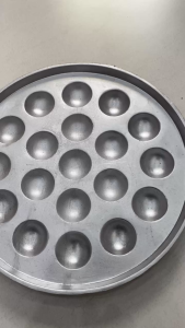 Khuôn Làm Bánh Khọt 19 Lỗ Loại Dày Có Nắp Tiện Dụng