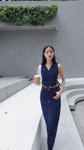 DENIM CLASSIC VEST เสื้อกั๊กยีนส์ทรงตรง สามารถปรับสายให้เข้ารูปได้ ราคาแยกชิ้น
