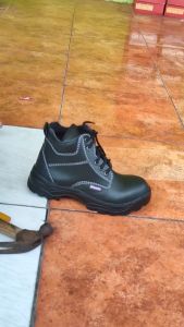 Sepatu Sefty Proyek Murah Merk Edmundo Model Semiboot Safety Shoes Tambang Kulit Murano