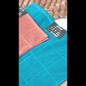 Niki Cains Emery Towelling Mat - 100% Cotton  45cm x 75cm