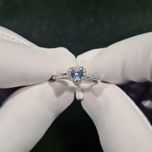 Huitan AA Heart Cubic Zirconia Wedding Rings for Women Luxury Silver Color Proposal Engagement Ring Temperament Ladies Jewelry