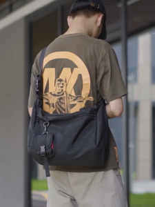 Men’s 18L Crossbody Messenger Bag – 14” Water-Resistant Casual Shoulder Bag for Travel & College