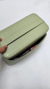 Tas Make Up Besar, Pouch Kosmetik MUA, Beauty Case Polos, dan Alat Rias Jumbo: Travel Organizer Kosmetik