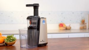 Máy ép chậm Bluestone SJB-6556 chính hãng 100% trưng bày mới 98-99% Công suất 150W Chất liệu cối chính Nhựa cao cấp Phụ kiện Nhựa thép không gỉ