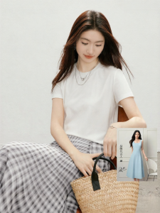 HOPESHOW | Structural Line Stitched Round Neck T-shirt