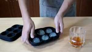 6 GRID Silicone Ice Ball Tray Mold Ice Ball Maker Jelly Maker Molds Ice Storage Containers Cocktails Beverages