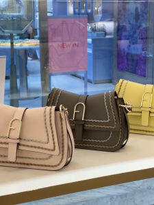Túi Xách Tay Nữ Furla Flow