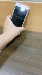 RAK GANTUNG HP CHARGER REMOTE TEMPEL DINDING TEMBOK HOLDER PHONE CAS