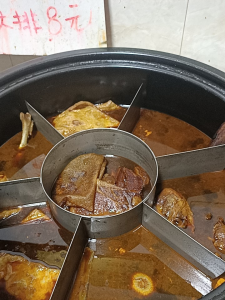 Special Hot Pot Pan Multi-grid Boiling Basin Commercial Grade Stainless Steel for Restaurant Use Multi-grid Design for Cooking And Boiling