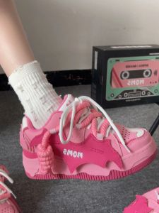 Dubai International Fashion Week Womens Shoes: Ins Casual Style Mid-Height Heel Thick Sole Bread Shoes with Cross Strap for Youth