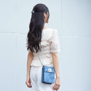 【SG Stock】H2310390# Womens Phone Bag Mini Lightweight Shoulder Bag Elegant Joker Crossbody Bag