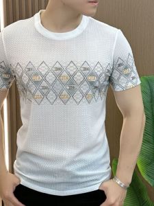 Mens Short Sleeve T-Shirt round Neck Ice Silk Feeling Base Shirt High End Embroidery Diamond Heating Summer New Style Breathable