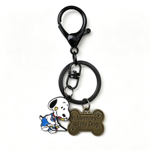 Bandai | Snoopy Sáng Tạo Hoạt Hình Dễ Thương Kim Loại Móc Khóa Cặp Đôi Ba Lô Mặt Dây Chuyền Cổ Điển Hợp Kim Kẽm Hoạt Hình Hai Chiều Ngoại Vi