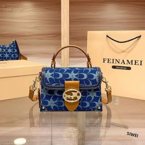 Túi Xách Nữ Vải Bố Denim Cổ Điển Sang Trọng Nhẹ Nhàng Phong Cách Cao Cấp 2023 Phối Màu Tương Phản Kiểu Dáng Hộp Vuông Nhỏ Đeo Vai Khóa Kéo