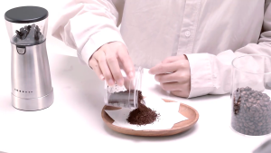 Electrolux เครื่องบดเมล็ดกาแฟ เครื่องบดไฟฟ้า ใช้ในครัวเรือน เครื่องบดกาแฟอัตโนมัติขนาดเล็ก Coffee Grinders 5 Level