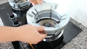 เตาแก๊สฝาปิดเตาสเตนเลสสตีลฝาปิดเตาแก๊สฝาครอบเตาแร็คแร็คแร็คกันลมประหยัดลมประหยัดเหมาะสำหรับ 3/4/5 ฟุต