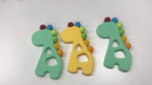 Baby Shine Teether Bayi Mainan Gigitan Bayi Bentuk Jerapah Teether Giraffe BPA Free