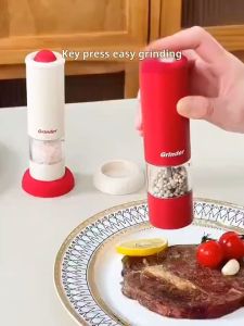 เครื่องบดเกลือและพริกไทยไฟฟ้า เครื่องบดพริกไทยดำ เครื่องบดเครื่องปรุงรสแบบชาร์จไฟได้ อุปกรณ์ครัวพกพาพร้อมที่ปรับระดับได้