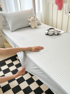 Class a Cool Feeling Ice Bean Bean Cooling Mat Summer Soft Mat Washable Bed Canopy Style Silk Ice Cooling Mat for Students Dormitory