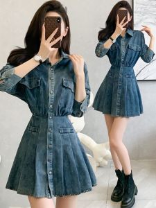 ชุดเดรสยีนส์แขนยาวทรงเอเข้ารูปสไตล์ฮ่องกงสำหรับผู้หญิงในฤดูใบไม้ร่วงปี 2025 ชุดเดรสยีนส์ทรงเอเข้ารูปสไตล์ย้อนยุคใหม่