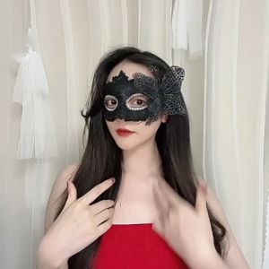 Venetian Party Mask Unique Masquerade Masks with Ostrich Feather Halloween Princess Fancy Mask