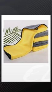 高密珊瑚绒加厚擦车巾：双色双面，超强吸水 / High-Density Coral Fleece Car Towel: Dual-Sided Super Absorbent