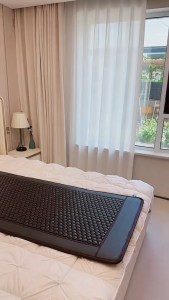 Thảm Đá Nóng Không Led 50x150 Đá Lục Giác Màu Đen Hàn Quốc Sưởi Ấm Trị Liệu PVN9461