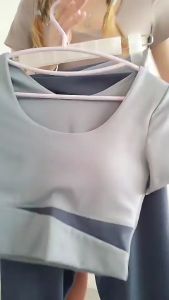 Bộ quần áo tập gym nữ không viền cổ vải co giãn 4 chiều có mút ngực - Set quần dài và áo croptop ngắn tay KENZI-79