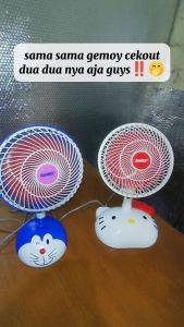 Sanex Kipas Angin Meja FD-0881H Karakter Hello Kitty 8 Inch"/ Kipas Meja murah / Kipas Meja Karakter / Kipas Meja Lucu / Kipas Belajar / Kipas 3 baling / Kipas listrik / Kipas Kecil / Kipas Viral / Kipas wat Kecil / Kipas Kerja / Kipas Dengan kabel