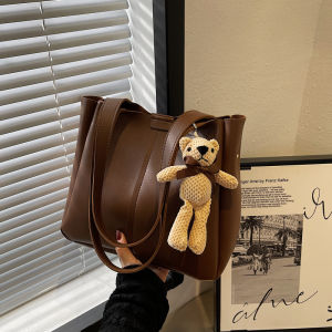 Trendy Large Capacity Tote Bag 2026 New Style Womens Shoulder Bag Commuter Student Class Bucket Bag Casual Soft PU Leather