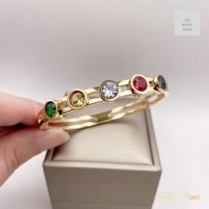 กำไลข้อมือประดับพลอยห้าสีทรงกลม สวยสดใสทันสมัยรอบวง19cm