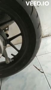 Ban Maxxis Victra 130/70 Ring 17 Tubeless Bonus Pentil