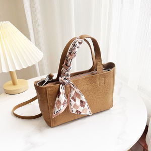 กระเป๋าสะพายข้างหนังวัวชั้นแรกขนาดเล็กสำหรับผู้หญิง ฤดูร้อน 2025 กระเป๋าถือแบบมินิ กระเป๋าใส่โทรศัพท์มือถือแบบสะพายข้าง กระเป๋าสะพายข้างแบบลำลอง