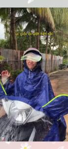 Áo mưa đi xe máy Áo Mưa Phản Quang Có Kính Che Mưa 1 Người Và 2 Người Hàng Việt Nam Chất Lượng Cao