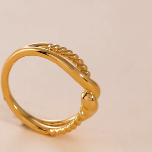 Chow Sang Sang 周生生 999 24K Pure Gold Dainty Gold Infinity Twisted Ring for Women (Size: 12 Diameter 16.2cm) Price-by-Weight 4.86g Gold