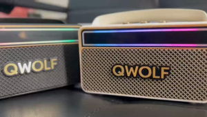 ลำโพงบลูทูธ รุ่น M10PRO รองรับ AUX TF บอก%แบตเตอรี่ เพิ่ม-ลดเสียง ทรงสวยมีสายหิ้ว พกพาง่าย มีให้เลือกสองสี ลำโพงบลูทูธไร้สาย ลำโพงบลูทูธ รุ่น M10PRO รองรับ AUX TF บอก%แบตเตอรี่ เพิ่ม-ลดเสียง ทรงสวยมีสายหิ้ว พกพาง่าย มีให้เลือกสองสี ลำโพงบลูทูธไร้สาย