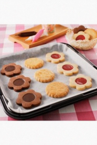 Toyal Non-Stick Baking Paper / Cooking Paper / Parchment Paper 35Cm x 30M Baking Paper Kitchen Accessories