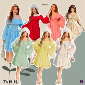 เดรสปาดไหล่มีระบายปลายแขนปล่อย TT19166