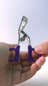 Penjepit Bulu Mata Stainless Steel dengan Bantalan Eyelash Curler Pelentik Bulu Mata Cantik Korea