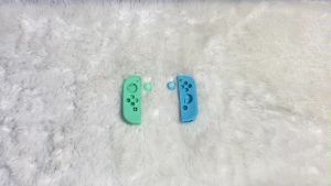 ซิลิโคนจอย + ที่ครอบอนาล็อก Joy Con Nintendo Switch ลาย Animal Crossing (Silicone Joy con)(ซิลิโคน Nintendo Switch controllers)(Silicone Switch)