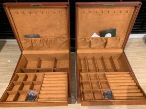 Roll_n_Rotate Fraxinus ash wooden jewelry box with lock large capacity watch necklace ear button cuff button bracelet jewelry storage box watch box wooden box