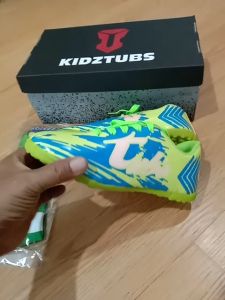 KIDZTUBS Paket Komplit Sepatu Futsal Anak & Tas Skin