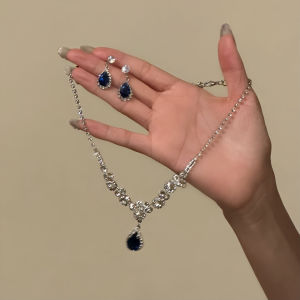 Original Ambitionist Dinner Celebrity Lightweight Luxury Waterdrop Zircon Necklace Elegant Ear Studs Evening Gown Set