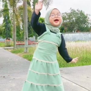 Akmal Fashion: Baju Gamis Anak Perempuan & Outfit Anak Kode 28